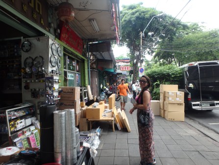 OLYMPUS DIGITAL CAMERA